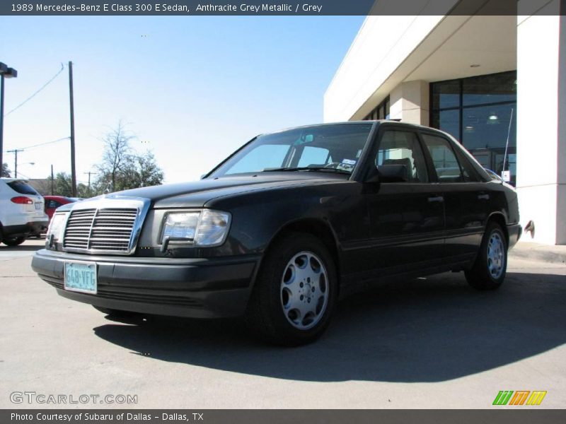 Front 3/4 View of 1989 E Class 300 E Sedan