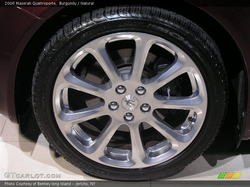 Burgundy / Natural 2006 Maserati Quattroporte