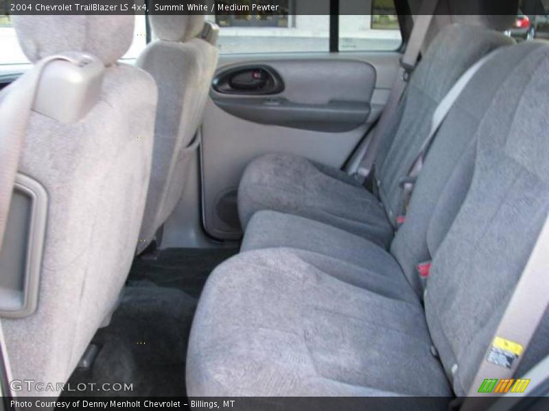 Summit White / Medium Pewter 2004 Chevrolet TrailBlazer LS 4x4