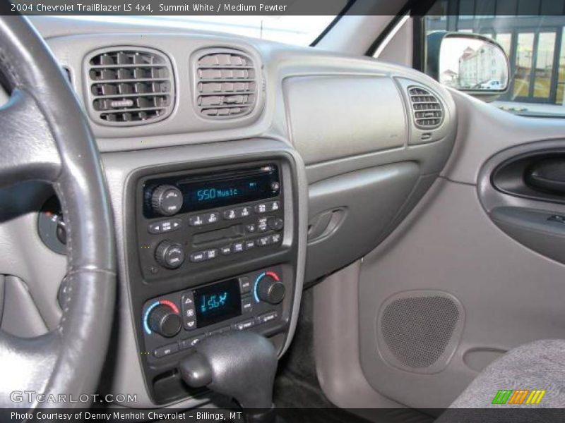 Summit White / Medium Pewter 2004 Chevrolet TrailBlazer LS 4x4