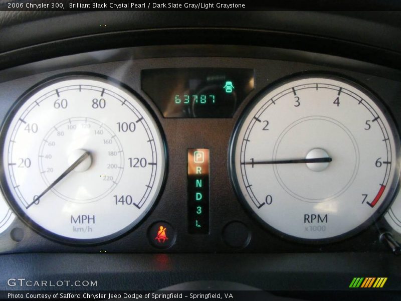 Brilliant Black Crystal Pearl / Dark Slate Gray/Light Graystone 2006 Chrysler 300