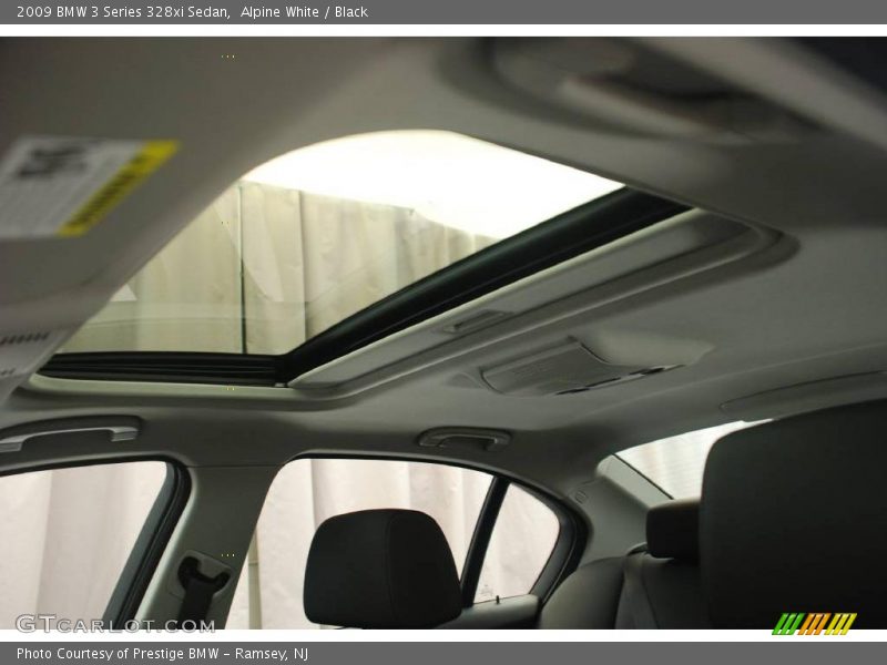 Alpine White / Black 2009 BMW 3 Series 328xi Sedan