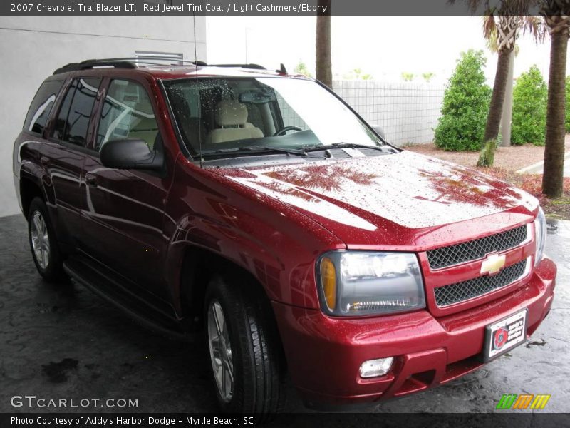 Red Jewel Tint Coat / Light Cashmere/Ebony 2007 Chevrolet TrailBlazer LT