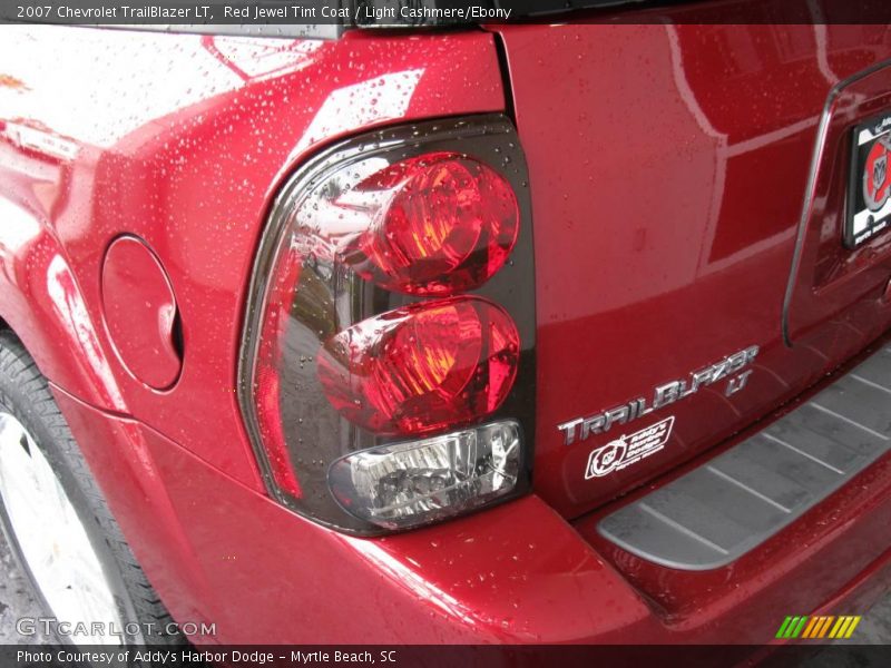 Red Jewel Tint Coat / Light Cashmere/Ebony 2007 Chevrolet TrailBlazer LT