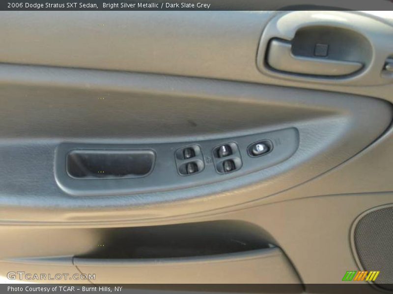 Bright Silver Metallic / Dark Slate Grey 2006 Dodge Stratus SXT Sedan