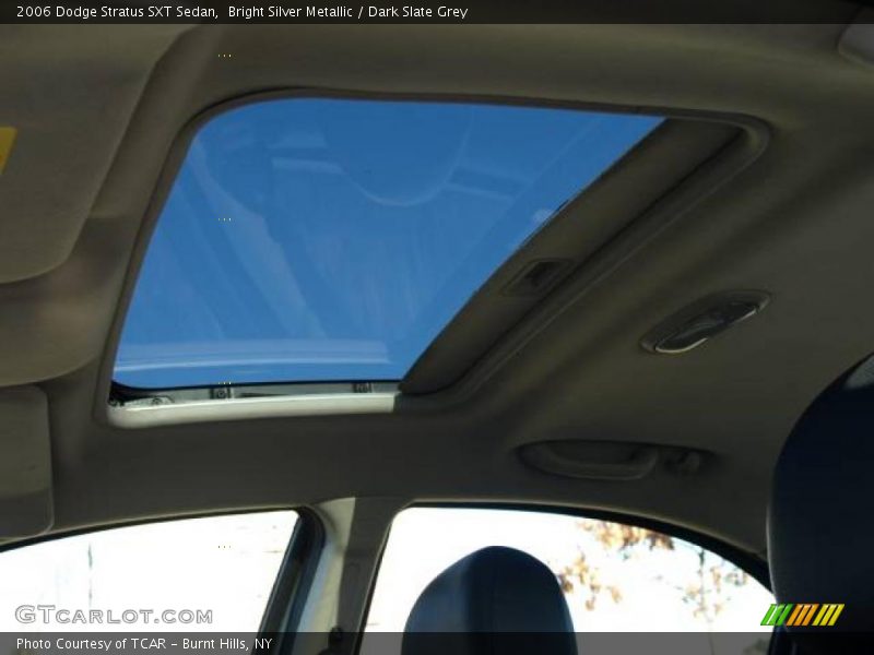 Bright Silver Metallic / Dark Slate Grey 2006 Dodge Stratus SXT Sedan
