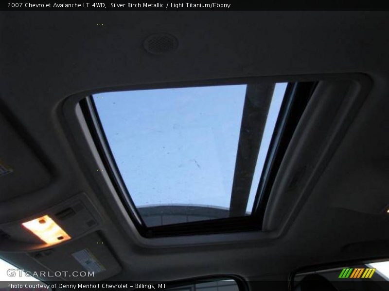 Silver Birch Metallic / Light Titanium/Ebony 2007 Chevrolet Avalanche LT 4WD