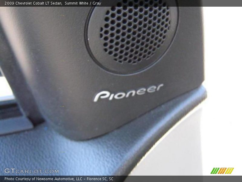Summit White / Gray 2009 Chevrolet Cobalt LT Sedan