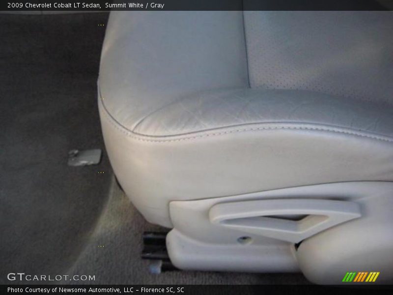 Summit White / Gray 2009 Chevrolet Cobalt LT Sedan