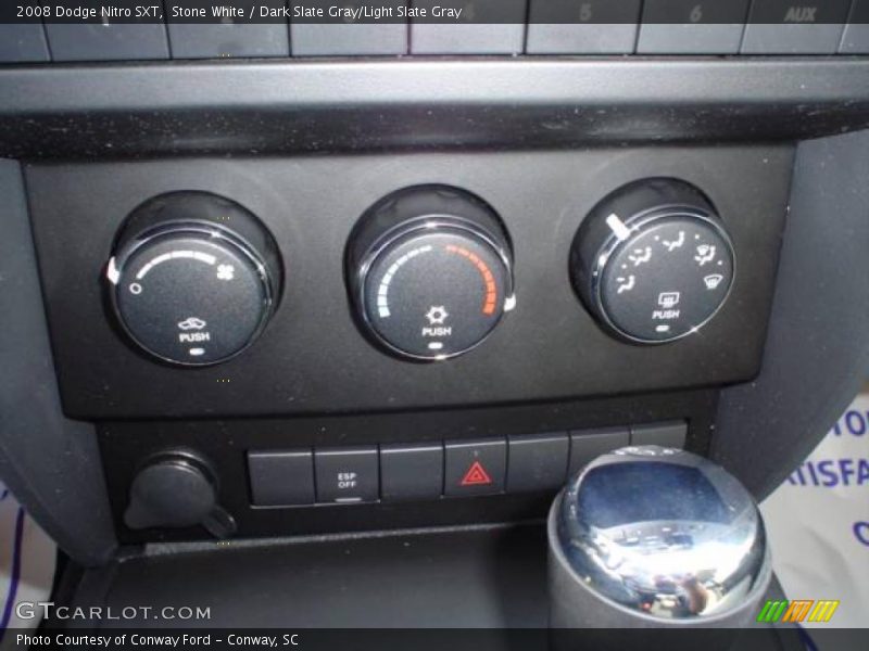 Stone White / Dark Slate Gray/Light Slate Gray 2008 Dodge Nitro SXT