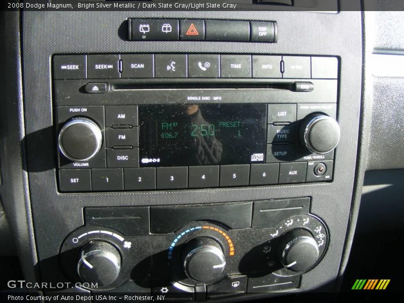 Bright Silver Metallic / Dark Slate Gray/Light Slate Gray 2008 Dodge Magnum