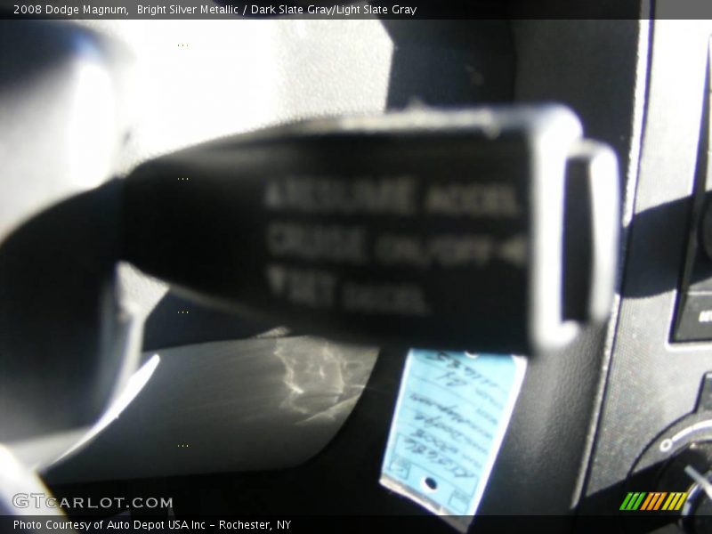 Bright Silver Metallic / Dark Slate Gray/Light Slate Gray 2008 Dodge Magnum