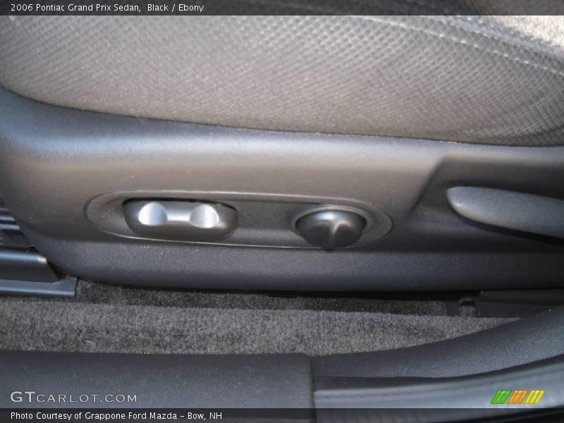 Black / Ebony 2006 Pontiac Grand Prix Sedan