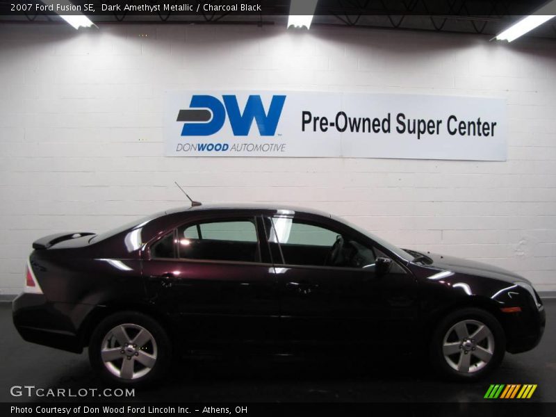 Dark Amethyst Metallic / Charcoal Black 2007 Ford Fusion SE