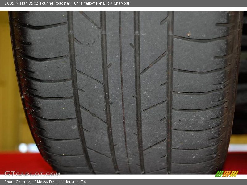 Ultra Yellow Metallic / Charcoal 2005 Nissan 350Z Touring Roadster