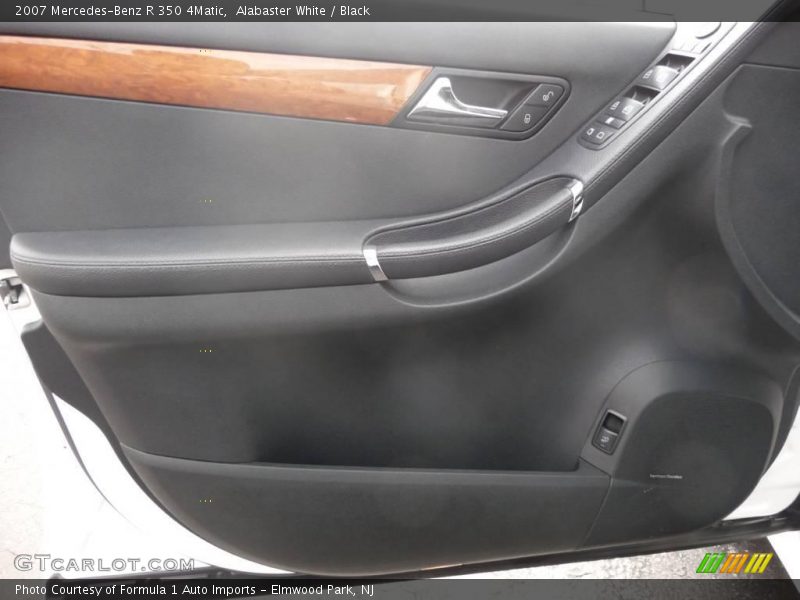 Alabaster White / Black 2007 Mercedes-Benz R 350 4Matic