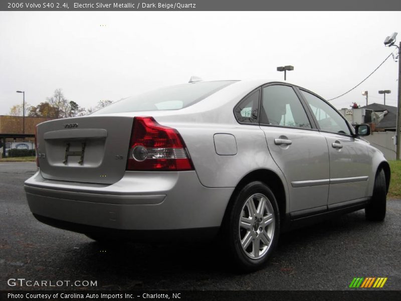 Electric Silver Metallic / Dark Beige/Quartz 2006 Volvo S40 2.4i