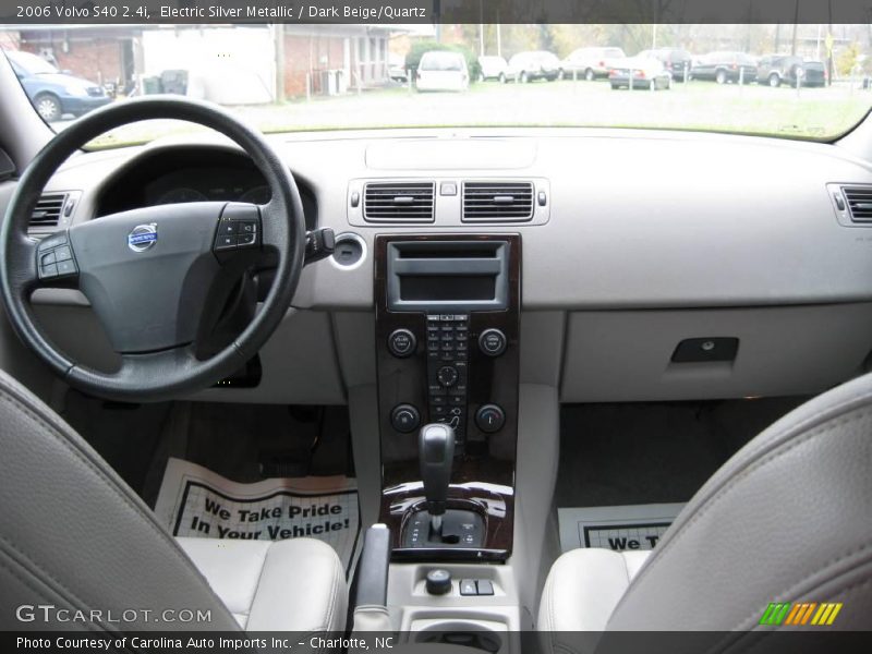 Electric Silver Metallic / Dark Beige/Quartz 2006 Volvo S40 2.4i