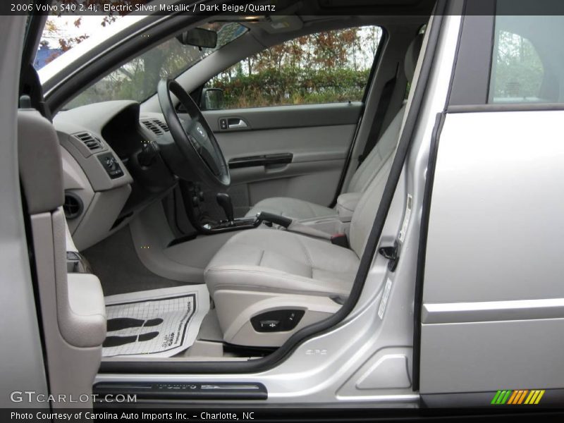 Electric Silver Metallic / Dark Beige/Quartz 2006 Volvo S40 2.4i