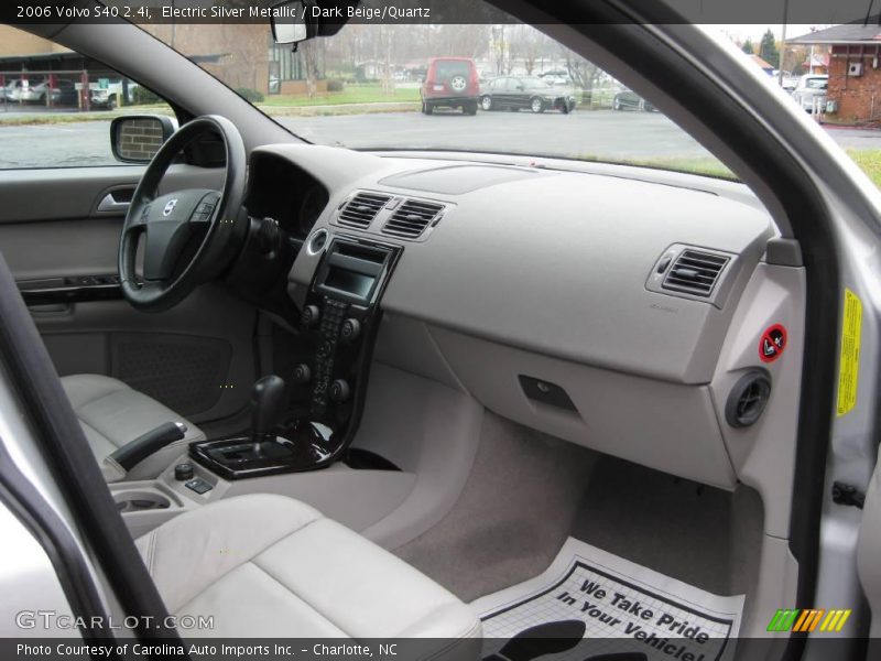 Electric Silver Metallic / Dark Beige/Quartz 2006 Volvo S40 2.4i