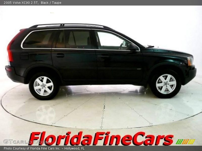 Black / Taupe 2005 Volvo XC90 2.5T