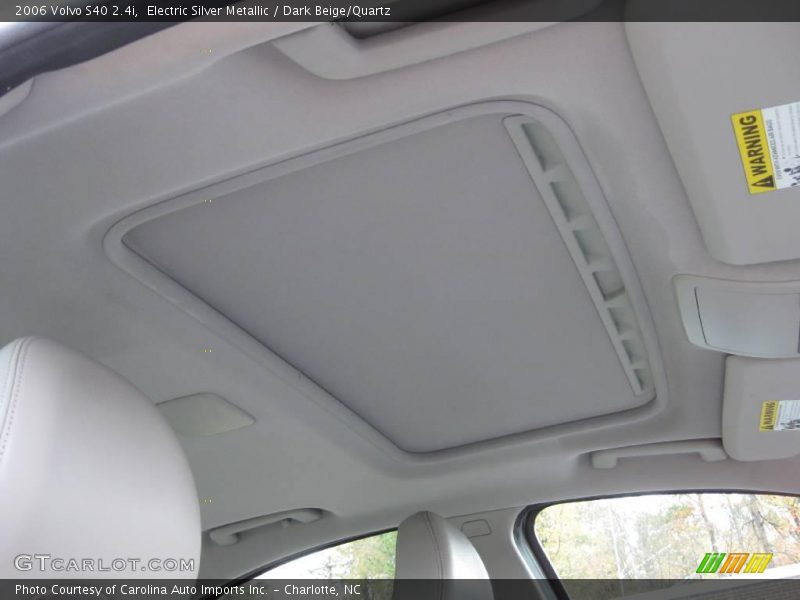 Electric Silver Metallic / Dark Beige/Quartz 2006 Volvo S40 2.4i