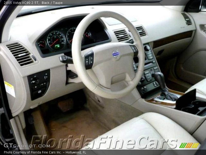 Black / Taupe 2005 Volvo XC90 2.5T