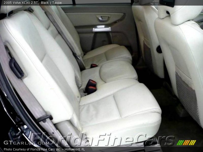 Black / Taupe 2005 Volvo XC90 2.5T
