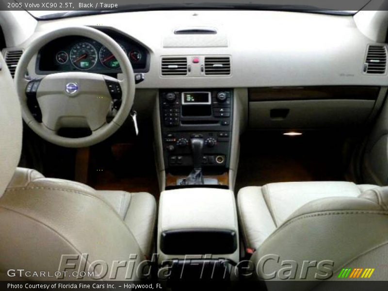 Black / Taupe 2005 Volvo XC90 2.5T
