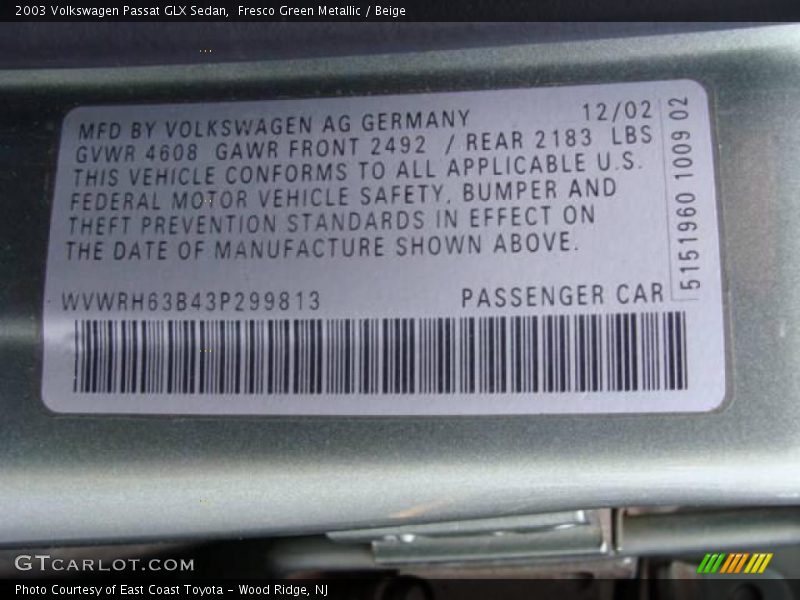 Fresco Green Metallic / Beige 2003 Volkswagen Passat GLX Sedan