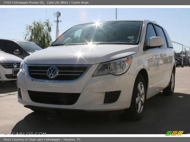 Calla Lilly White / Ceylon Beige 2009 Volkswagen Routan SEL