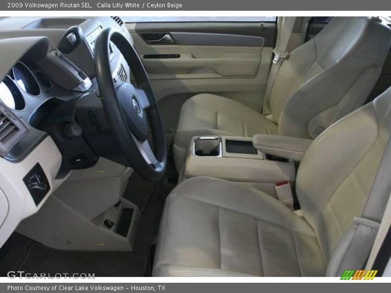 Calla Lilly White / Ceylon Beige 2009 Volkswagen Routan SEL
