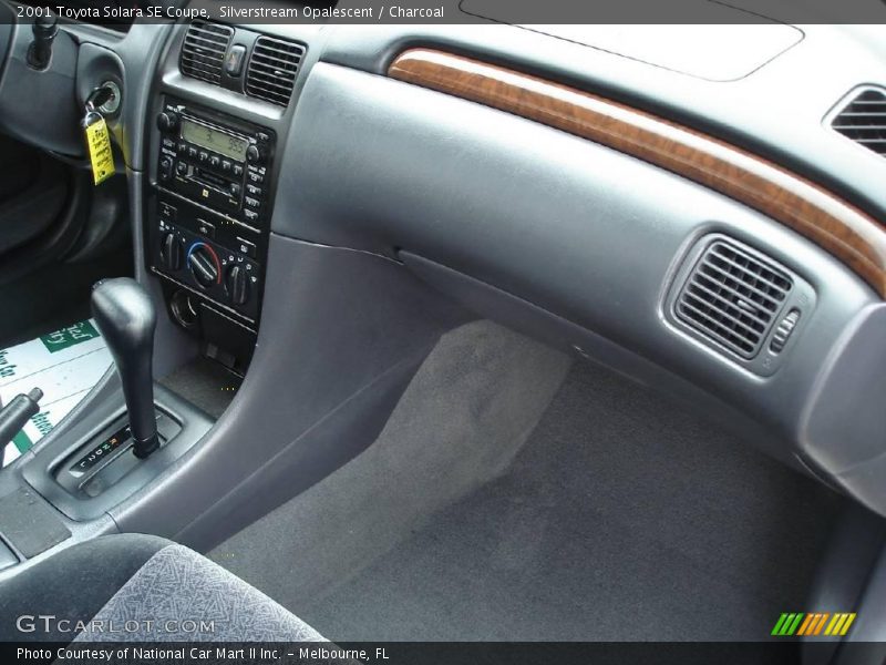 Silverstream Opalescent / Charcoal 2001 Toyota Solara SE Coupe