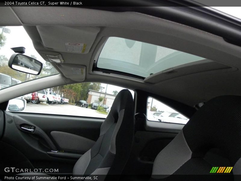 Super White / Black 2004 Toyota Celica GT