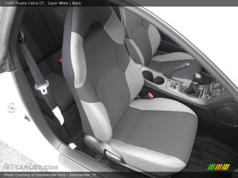 Super White / Black 2004 Toyota Celica GT