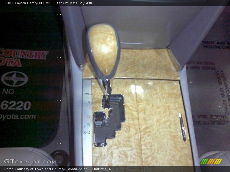 Titanium Metallic / Ash 2007 Toyota Camry XLE V6