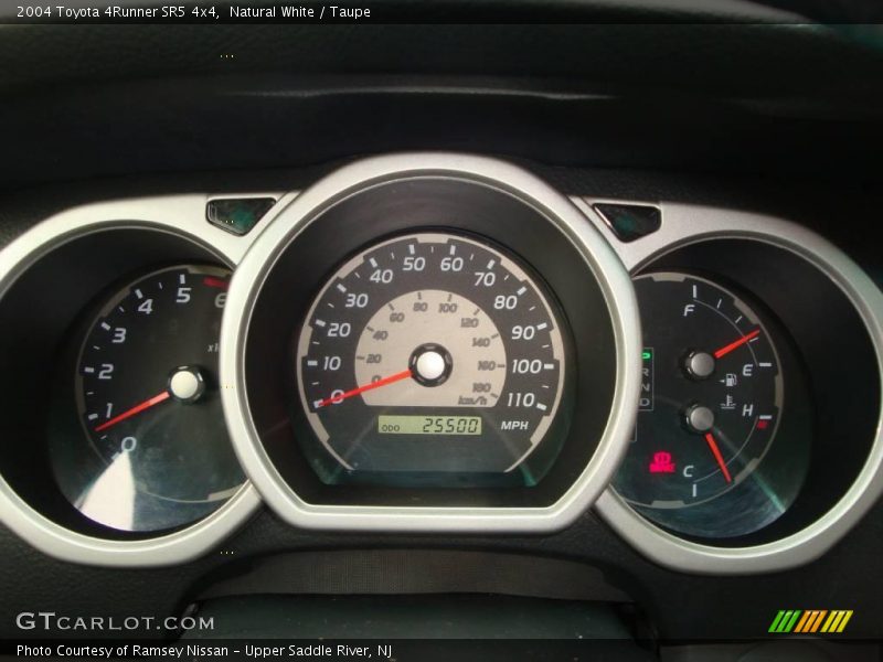 Natural White / Taupe 2004 Toyota 4Runner SR5 4x4