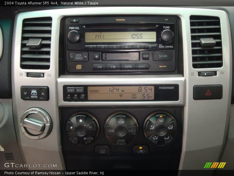 Natural White / Taupe 2004 Toyota 4Runner SR5 4x4