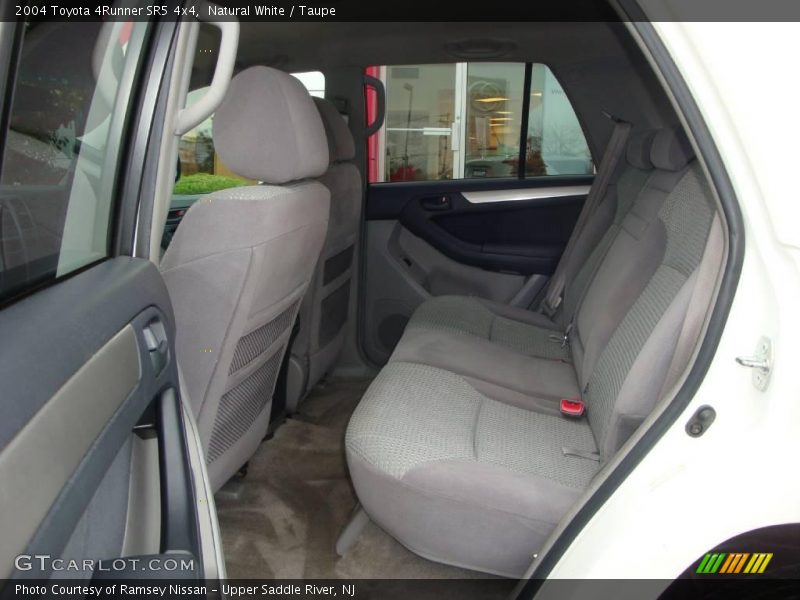 Natural White / Taupe 2004 Toyota 4Runner SR5 4x4