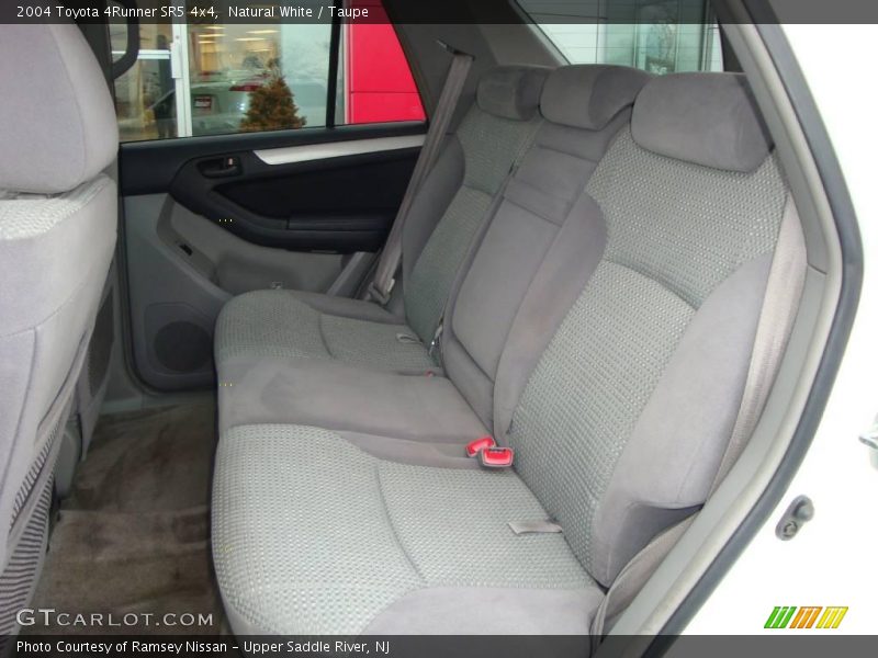 Natural White / Taupe 2004 Toyota 4Runner SR5 4x4