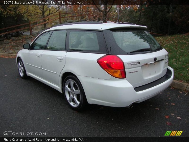 Satin White Pearl / Ivory 2007 Subaru Legacy 2.5i Wagon