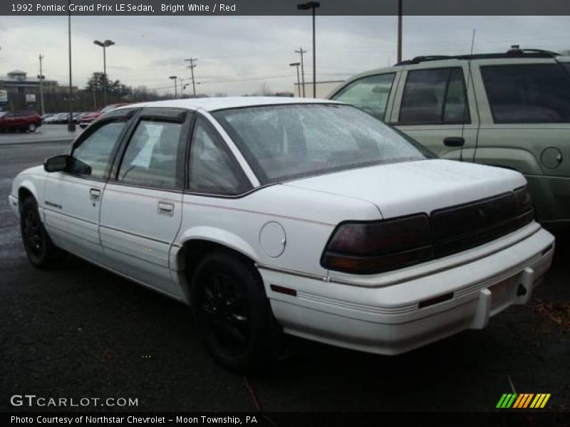 Bright White / Red 1992 Pontiac Grand Prix LE Sedan