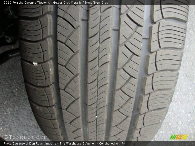 Meteor Grey Metallic / Stone/Steel Grey 2010 Porsche Cayenne Tiptronic