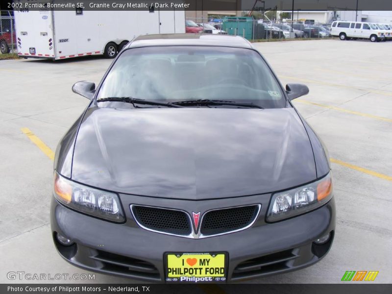 Granite Gray Metallic / Dark Pewter 2002 Pontiac Bonneville SE
