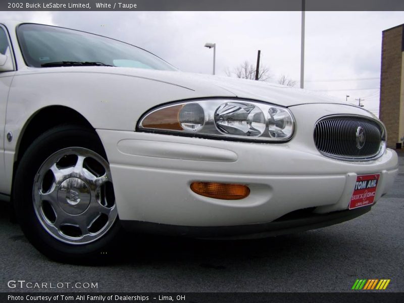 White / Taupe 2002 Buick LeSabre Limited