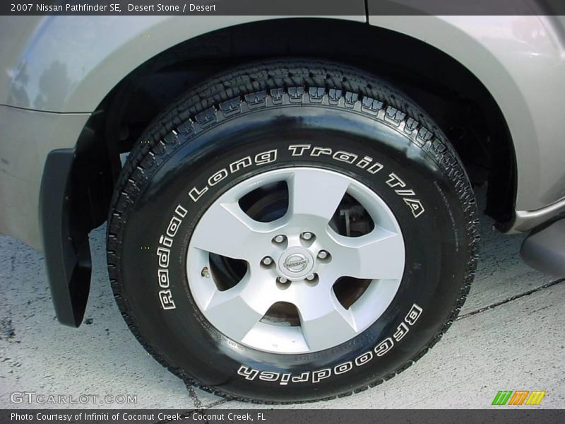 Desert Stone / Desert 2007 Nissan Pathfinder SE