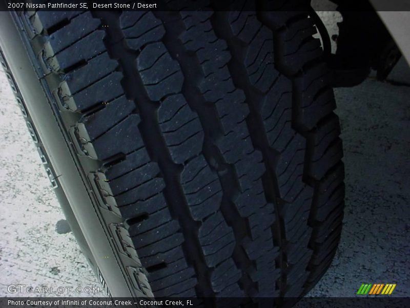 Desert Stone / Desert 2007 Nissan Pathfinder SE
