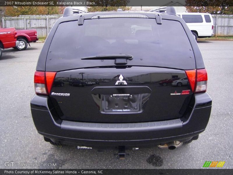 Kalapana Black / Black 2007 Mitsubishi Endeavor SE