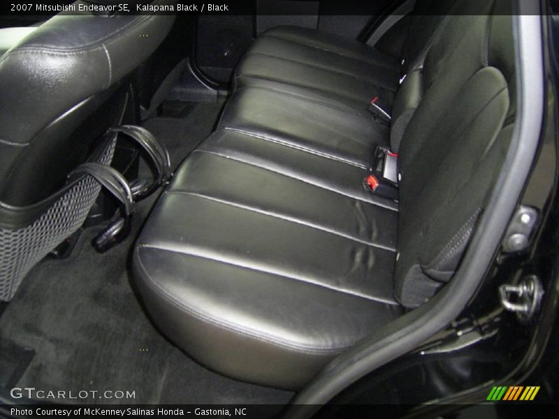 Kalapana Black / Black 2007 Mitsubishi Endeavor SE