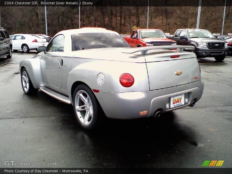 Ricochet Silver Metallic / Ebony 2004 Chevrolet SSR